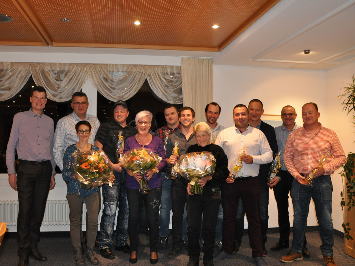 Weihnachtsessen müller azmoos ag